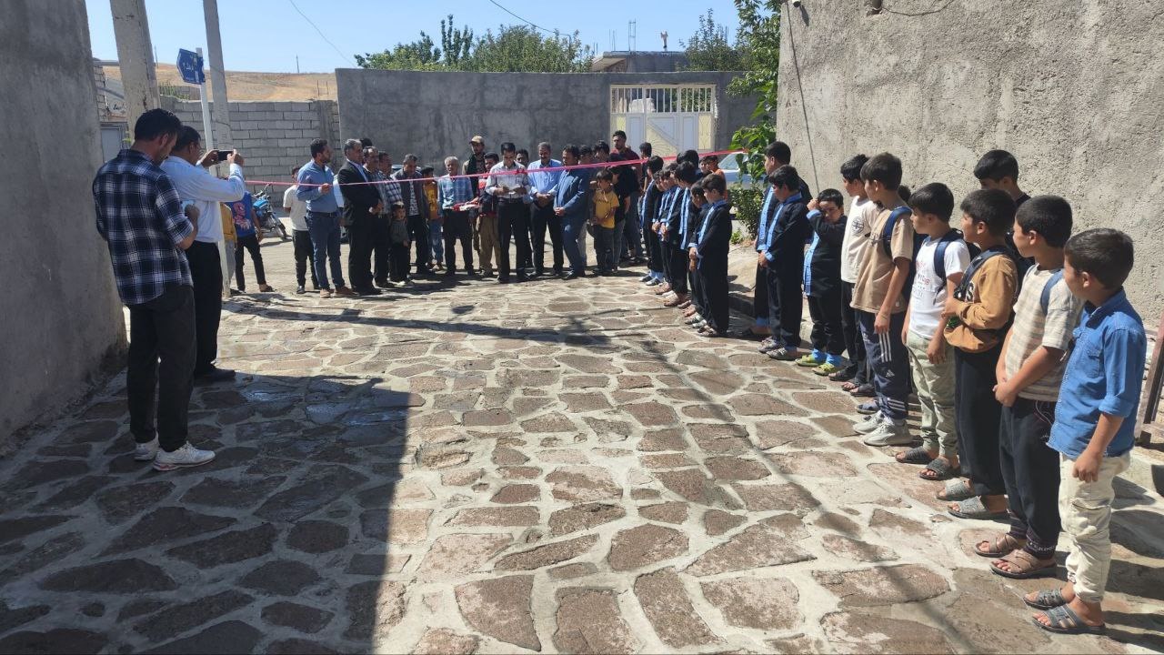افتتاح پروژه سنگ‌فرش در روستای صومعه‌دل با حضور مسئولان شهرستان